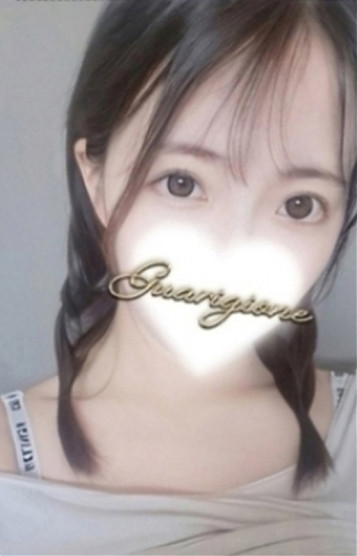八木　りあら